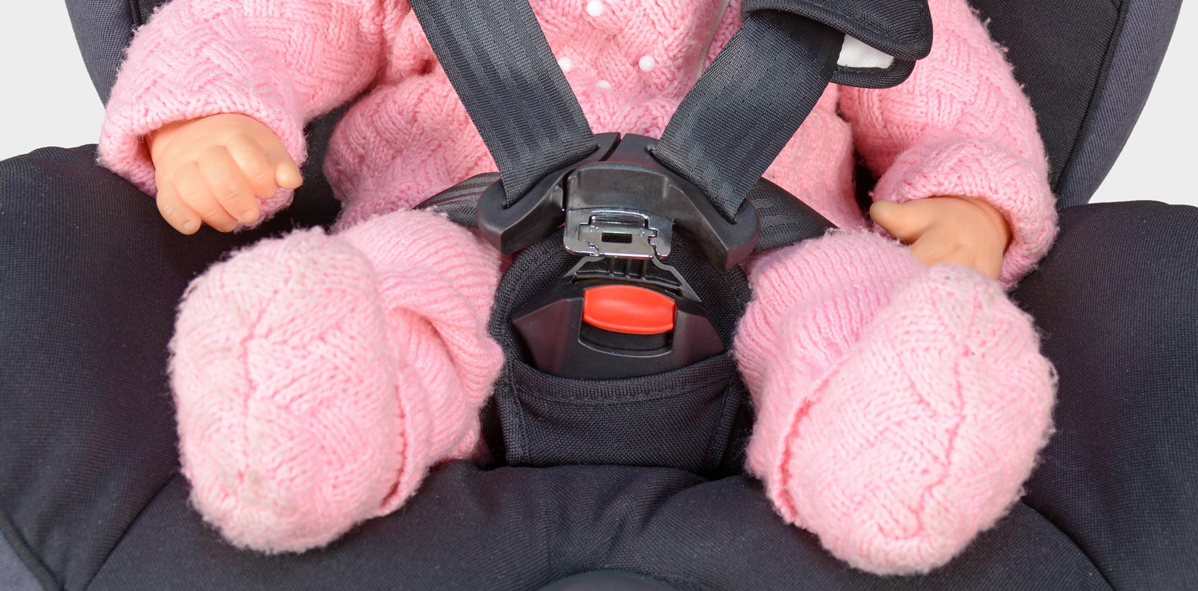 BeSafe iZi Combi X4 Isofix застёгивание ремней