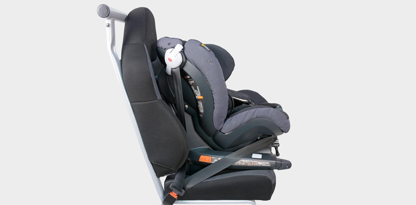 BeSafe iZi Combi X4 Isofix установка по ходу движения | фиксация ремнём