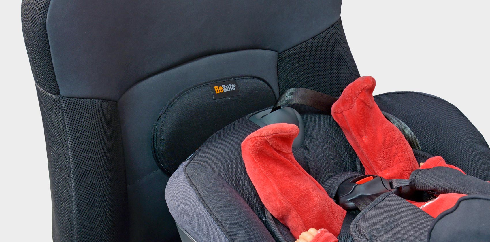 BeSafe iZi Combi X4 Isofix упор в спинку автомобиля