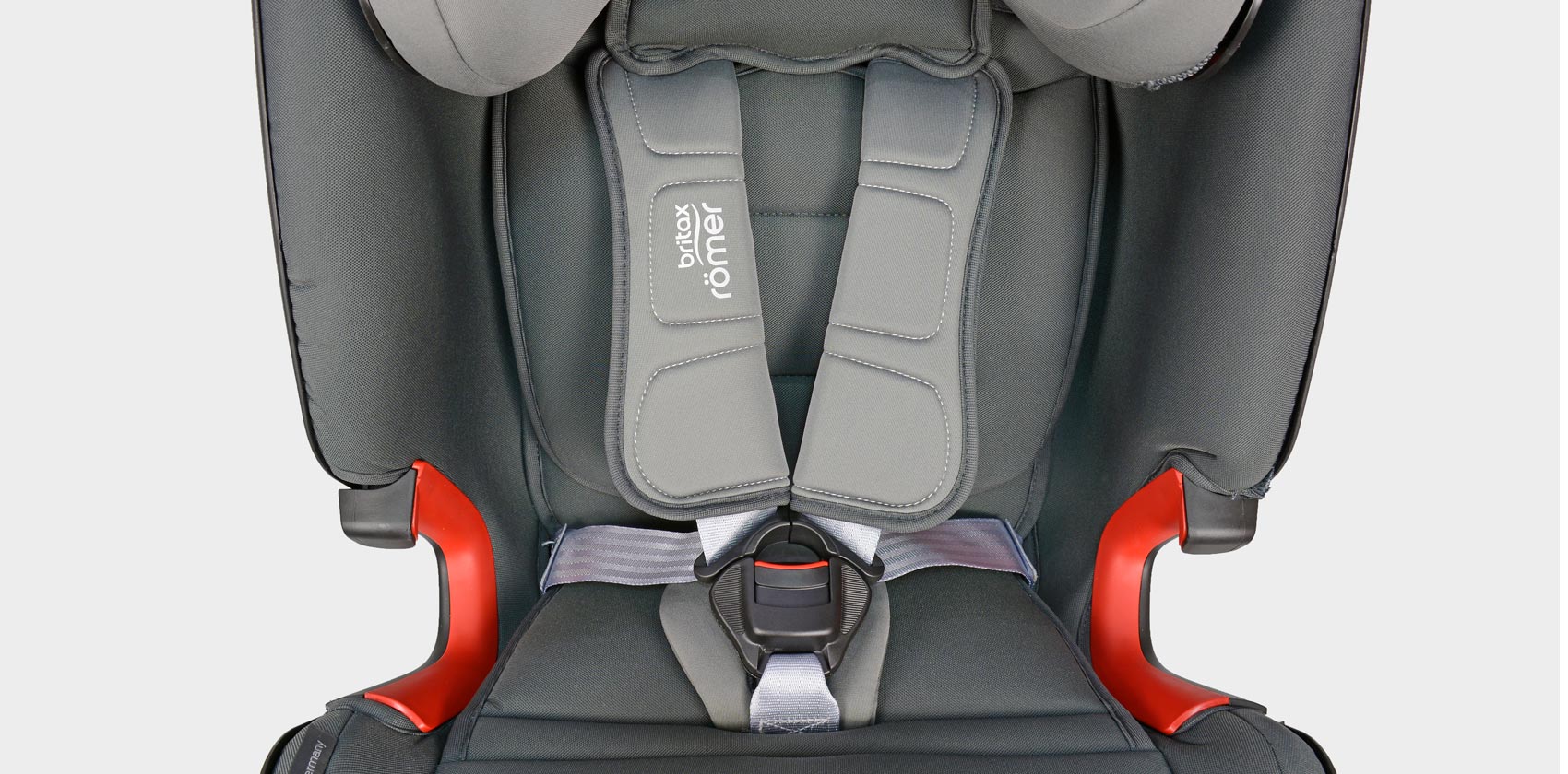 Britax Römer Advansafix IV R пятиточечные ремни