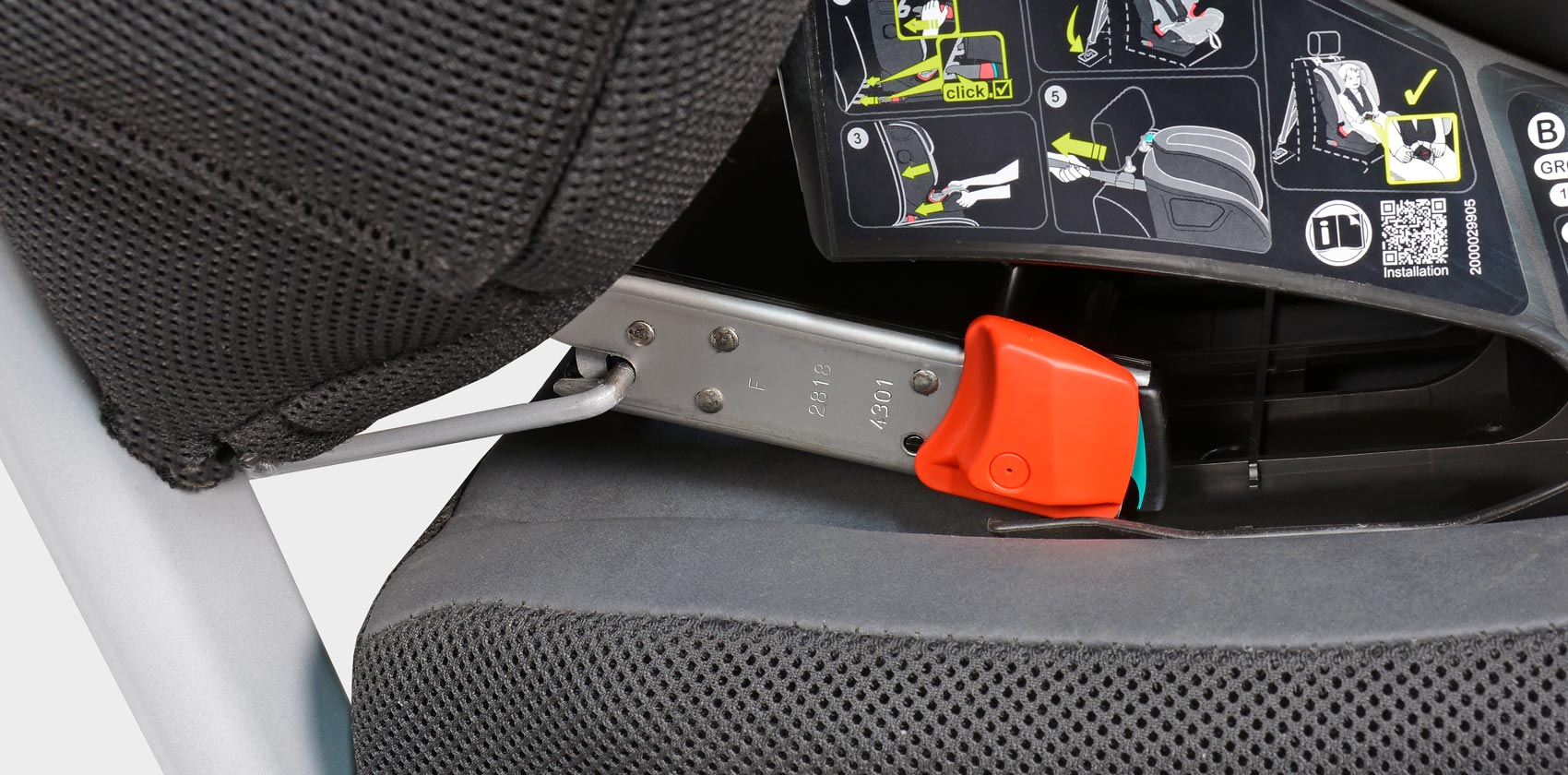 Britax Römer Advansafix IV R крепление к скобам isofix