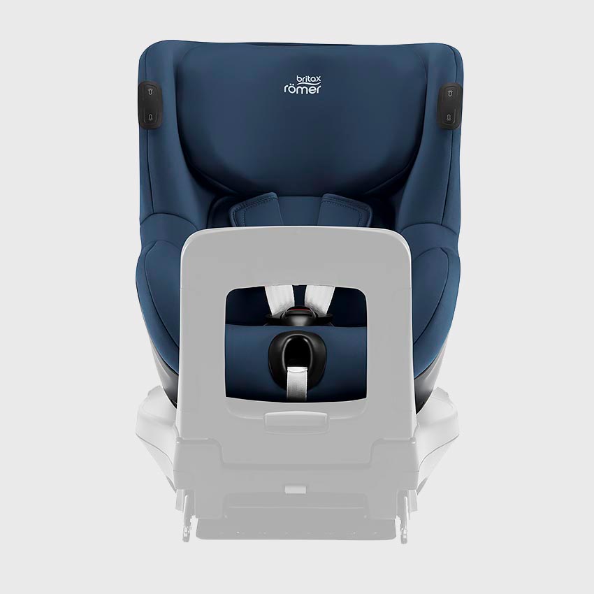 Britax Römer Dualfix isense - на базе с поворотом