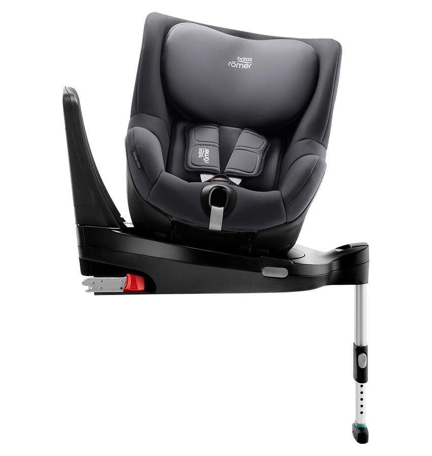 Britax Römer Dualfix M i-Size - вид спреди с поворотом