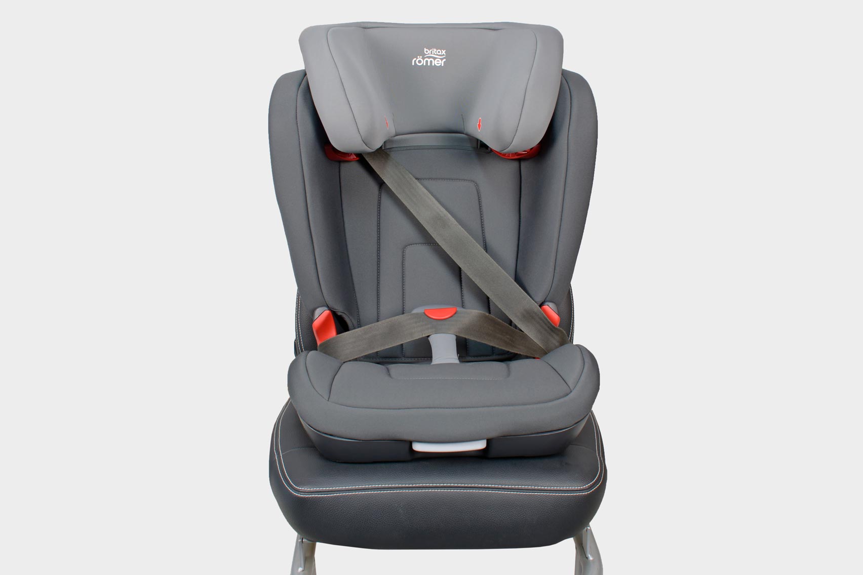 Britax Römer Kidfix2 R Фиксация ребёнка автомобильным ремнём