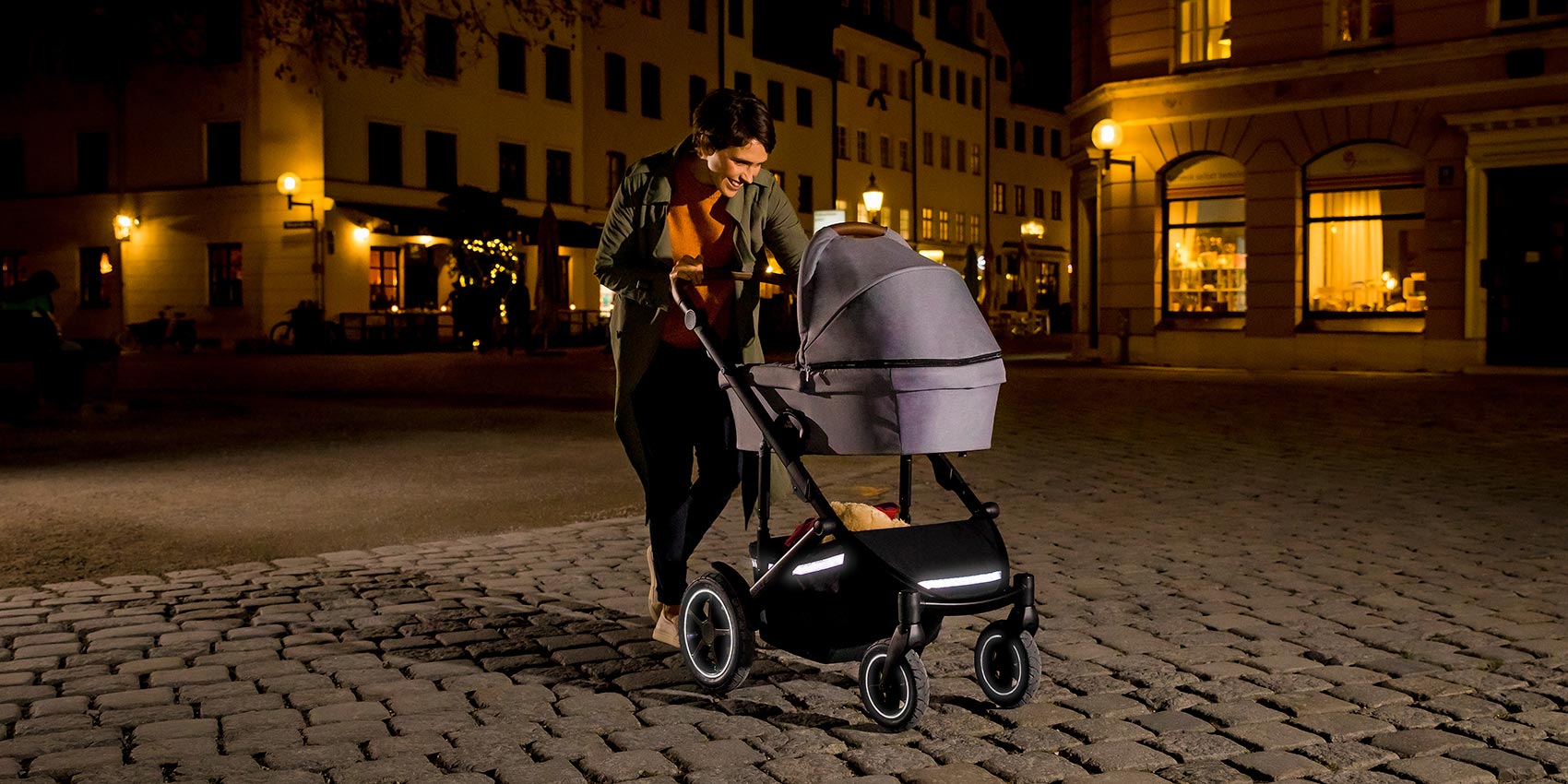 Britax Römer Smile III 2 в 1 - вечерняя прогулка