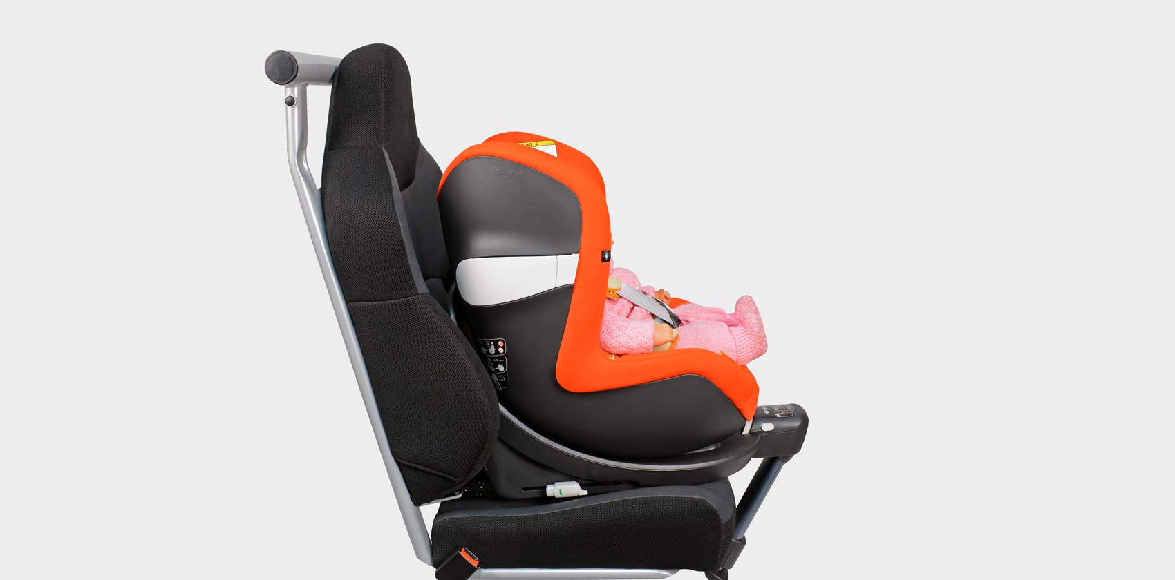 Cybex Sirona M2 i-Size & Base M фиксация ребёнка по ходу движения