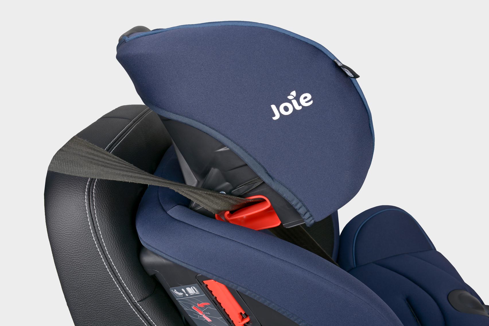 Joie Stages фиксация ребёнка | штатным ремнём
