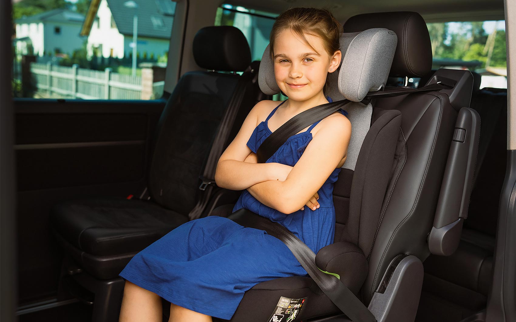 Osann Musca LX Isofix - девочка в автокресле