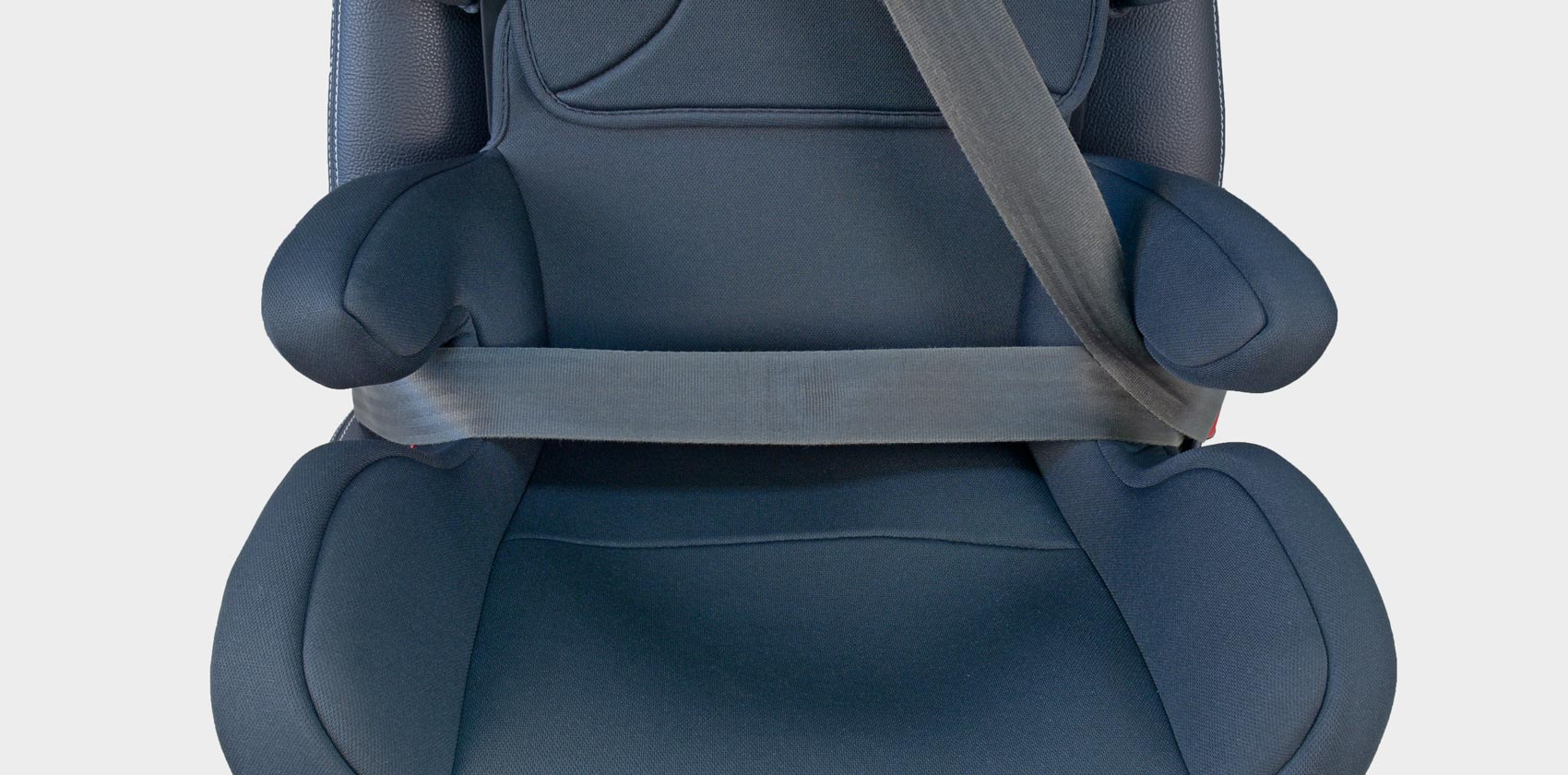 Recaro Mako 2 расположение поясного ремня