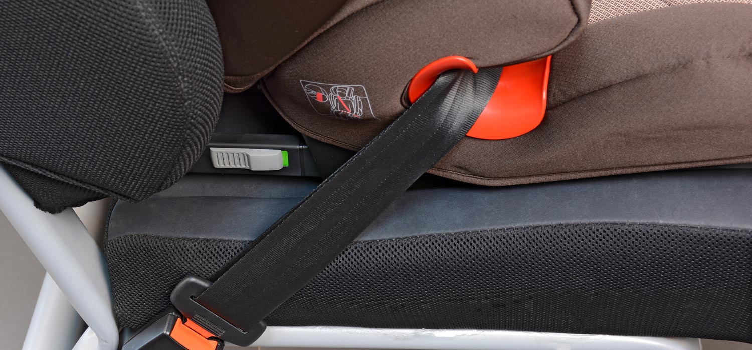 Recaro Monza Nova IS Seatfix крепление ремнем