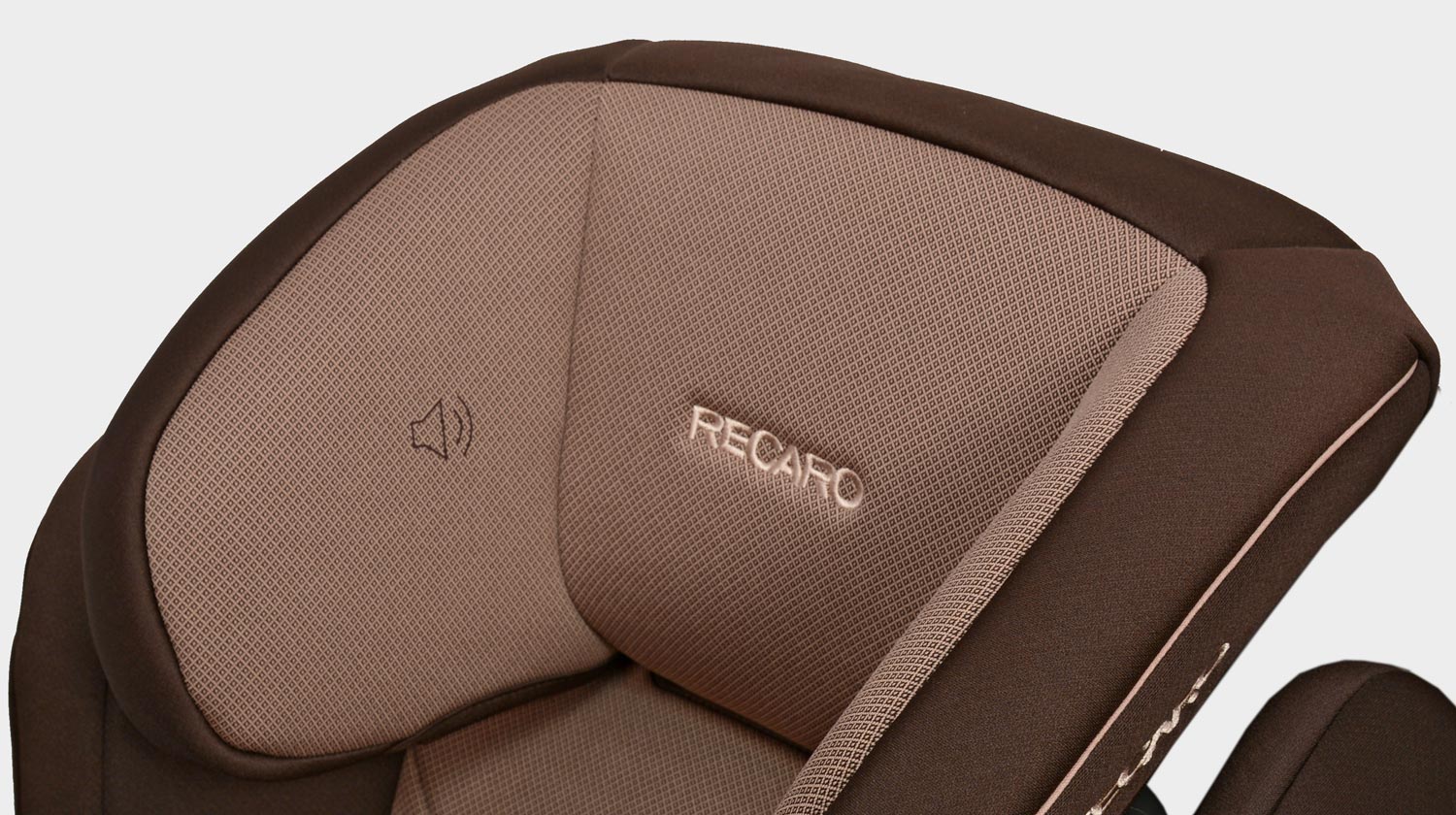 Recaro Monza Nova IS Seatfix встроенные в подголовник динамики