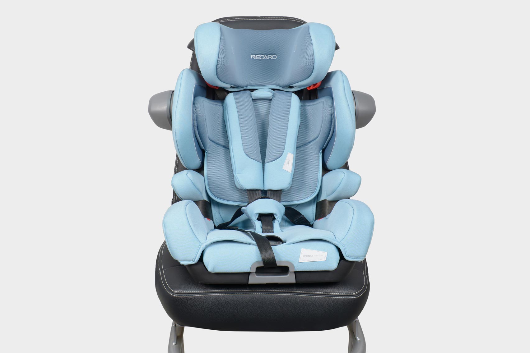 Recaro Tian Elite установка